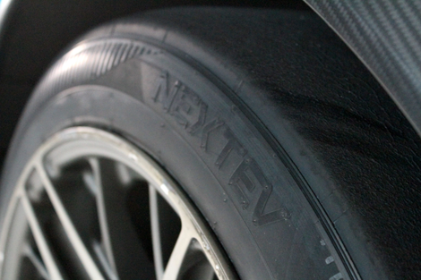 Lack-of-tread close-up. Photo credit: Stef Schrader